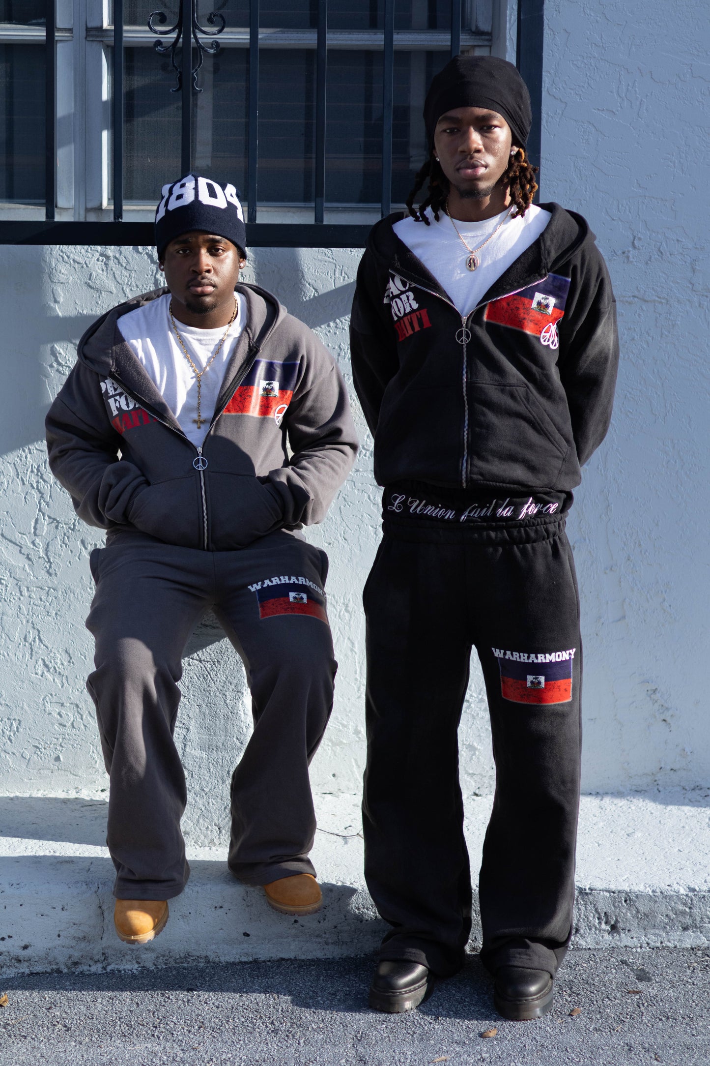 Peace For Haiti Sweatpants"Grey"
