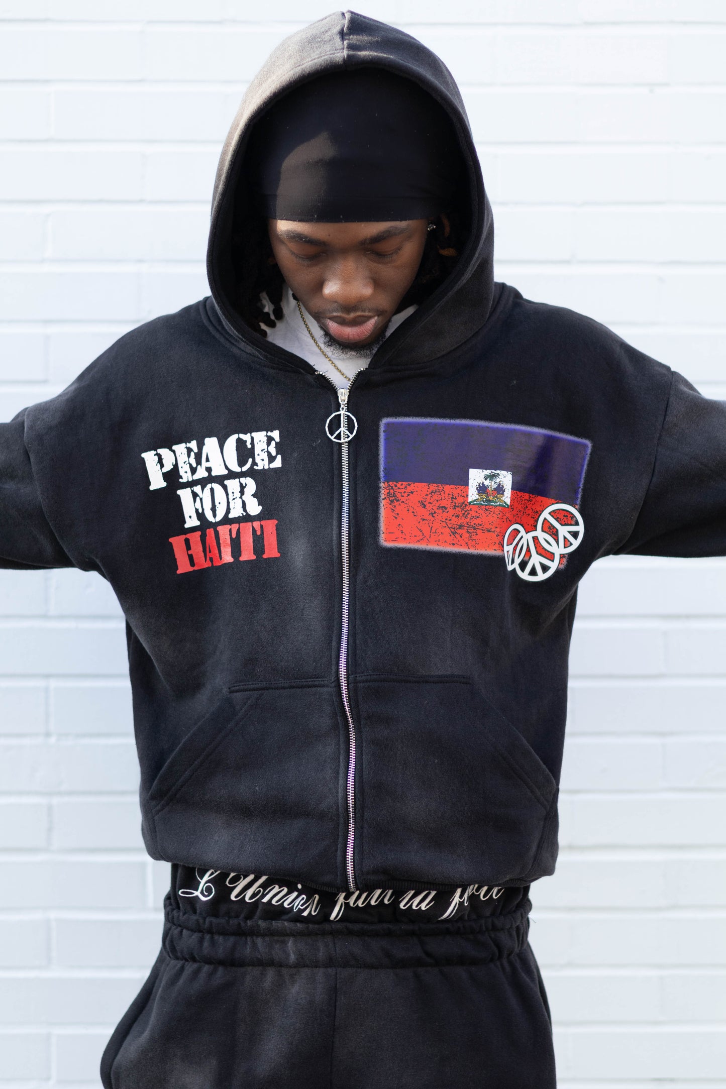 Peace For Haiti Zip-up"BLACK"